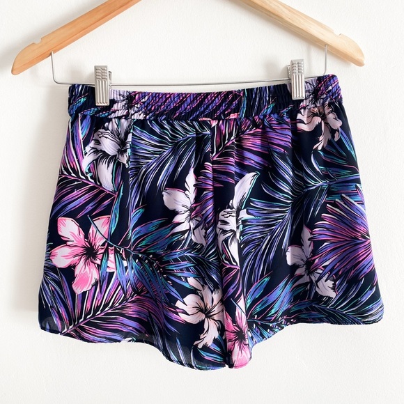 Dynamite Tropical Print Zipper Shorts – Size XS, Purple, Pink, Navy Blue - Picture 7 of 7